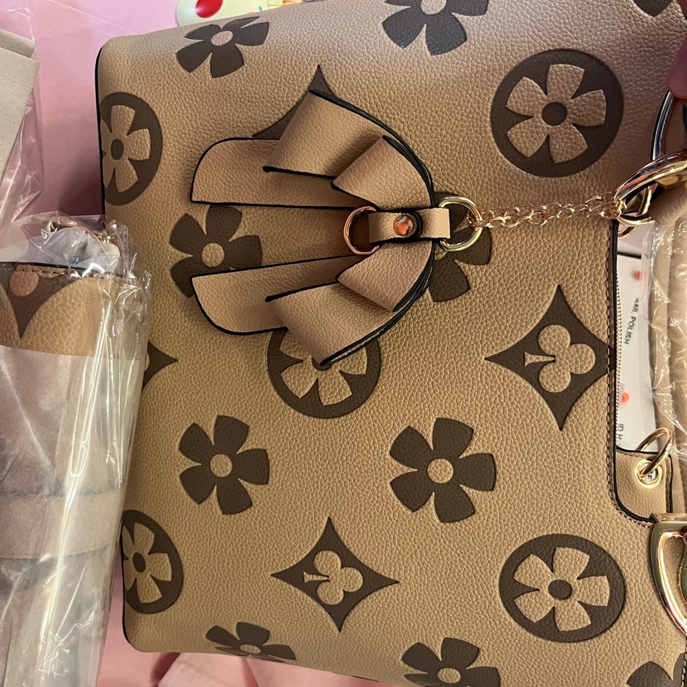 Designer Tan and Brown Women's Bag 14 inch wide and 11 inch deep. - Picture 6 of 7